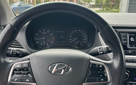 Hyundai Solaris II рестайлинг, 2017 год, 1 115 000 рублей, 9 фотография