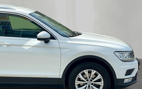 Volkswagen Tiguan II, 2017 год, 1 950 000 рублей, 8 фотография