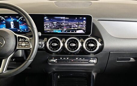 Mercedes-Benz B-Класс, 2019 год, 2 195 000 рублей, 15 фотография