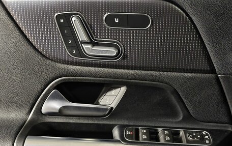 Mercedes-Benz B-Класс, 2019 год, 2 195 000 рублей, 23 фотография