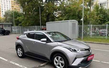 Toyota C-HR I рестайлинг, 2019 год, 2 300 000 рублей, 1 фотография