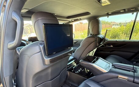 Lexus LX, 2023 год, 18 000 000 рублей, 4 фотография