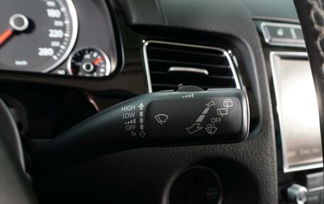 Volkswagen Touareg III, 2015 год, 3 148 000 рублей, 18 фотография