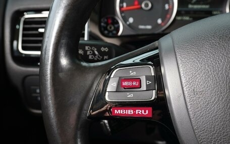Volkswagen Touareg III, 2015 год, 3 148 000 рублей, 15 фотография