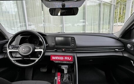 Hyundai Elantra, 2022 год, 1 850 000 рублей, 9 фотография