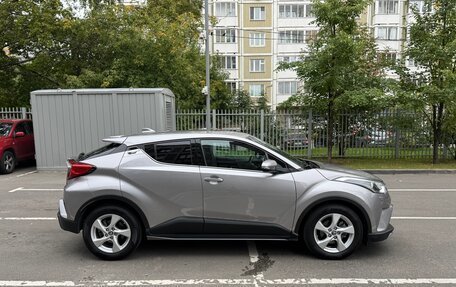 Toyota C-HR I рестайлинг, 2019 год, 2 300 000 рублей, 7 фотография