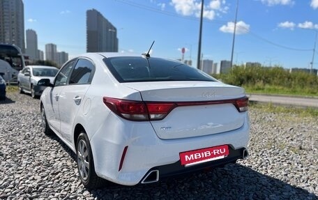 KIA Rio IV, 2021 год, 970 000 рублей, 3 фотография