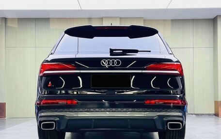 Audi Q7, 2024 год, 10 000 000 рублей, 5 фотография