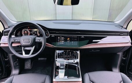 Audi Q7, 2024 год, 10 000 000 рублей, 10 фотография
