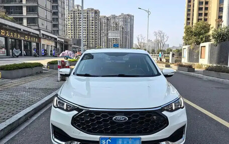 Ford Escort, 2021 год, 1 030 000 рублей, 2 фотография