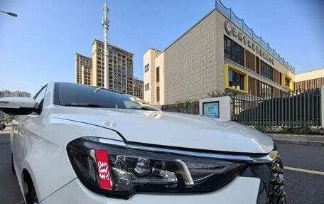 Ford Escort, 2021 год, 1 030 000 рублей, 7 фотография