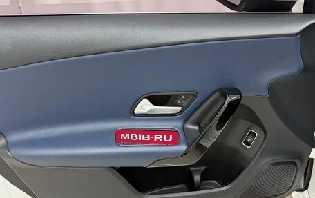Mercedes-Benz A-Класс, 2022 год, 1 570 000 рублей, 6 фотография