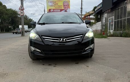 Hyundai Solaris II рестайлинг, 2015 год, 870 000 рублей, 3 фотография