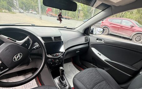 Hyundai Solaris II рестайлинг, 2015 год, 870 000 рублей, 9 фотография