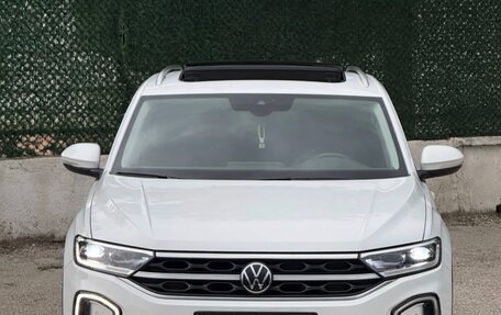 Volkswagen T-Roc I, 2020 год, 2 700 000 рублей, 3 фотография