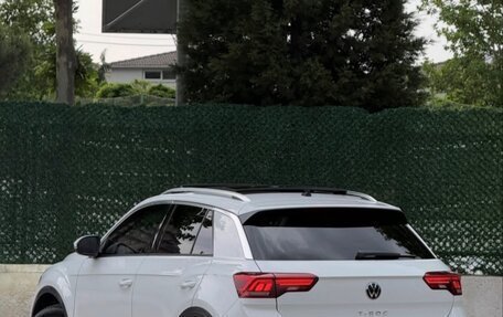 Volkswagen T-Roc I, 2020 год, 2 700 000 рублей, 6 фотография