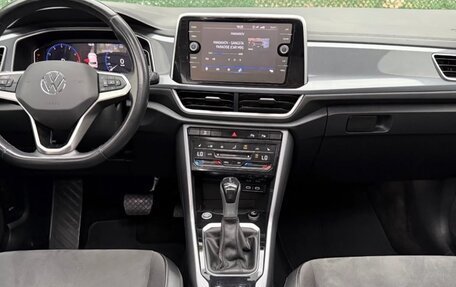Volkswagen T-Roc I, 2020 год, 2 700 000 рублей, 11 фотография