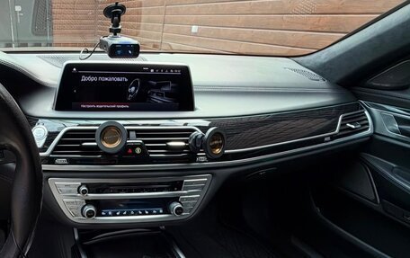 BMW 7 серия, 2021 год, 6 800 000 рублей, 6 фотография