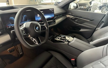BMW 5 серия, 2025 год, 7 290 000 рублей, 12 фотография