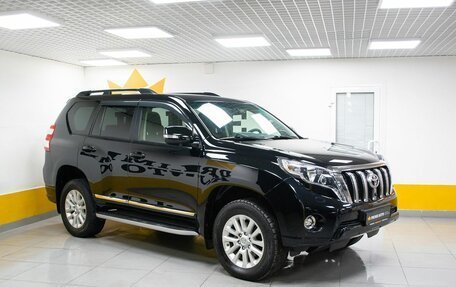 Toyota Land Cruiser Prado 150 рестайлинг 2, 2015 год, 3 699 000 рублей, 3 фотография