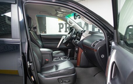 Toyota Land Cruiser Prado 150 рестайлинг 2, 2015 год, 3 699 000 рублей, 23 фотография