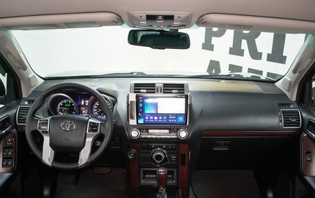 Toyota Land Cruiser Prado 150 рестайлинг 2, 2015 год, 3 699 000 рублей, 15 фотография