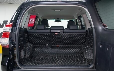 Toyota Land Cruiser Prado 150 рестайлинг 2, 2015 год, 3 699 000 рублей, 24 фотография
