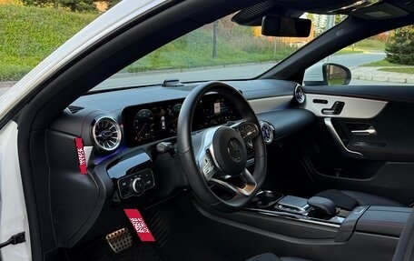 Mercedes-Benz CLA, 2021 год, 4 200 000 рублей, 11 фотография