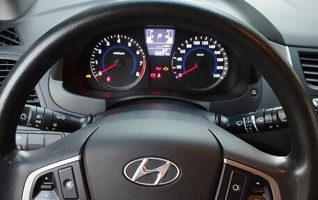 Hyundai Solaris II рестайлинг, 2014 год, 1 050 000 рублей, 18 фотография