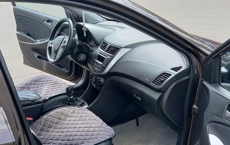 Hyundai Solaris II рестайлинг, 2016 год, 1 130 000 рублей, 10 фотография