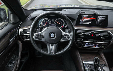 BMW 5 серия, 2018 год, 3 890 000 рублей, 14 фотография