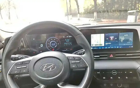 Hyundai Elantra, 2022 год, 1 343 000 рублей, 11 фотография