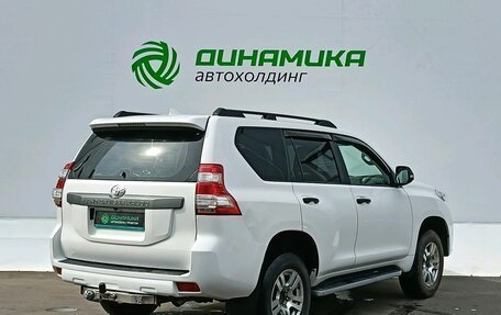 Toyota Land Cruiser Prado 150 рестайлинг 2, 2017 год, 2 575 000 рублей, 5 фотография