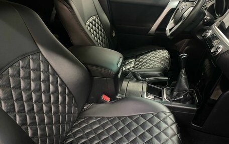 Toyota Land Cruiser Prado 150 рестайлинг 2, 2017 год, 2 575 000 рублей, 9 фотография