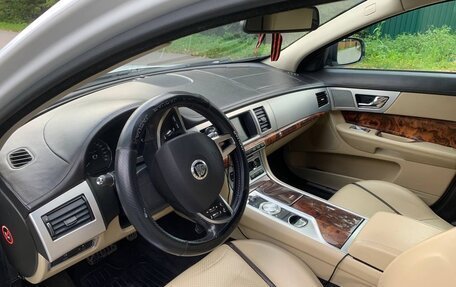 Jaguar XF I рестайлинг, 2013 год, 1 300 000 рублей, 9 фотография