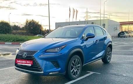 Lexus NX I, 2018 год, 2 450 000 рублей, 7 фотография