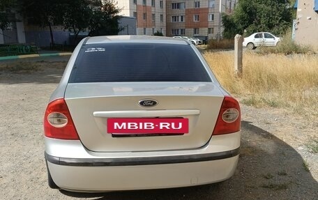 Ford Focus II рестайлинг, 2005 год, 500 000 рублей, 2 фотография