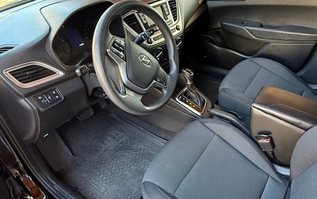 Hyundai Solaris II рестайлинг, 2021 год, 1 700 000 рублей, 6 фотография