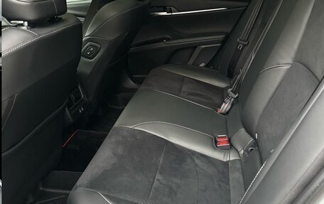 Toyota Camry, 2024 год, 3 500 000 рублей, 4 фотография