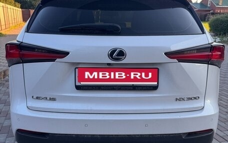 Lexus NX I, 2017 год, 2 750 000 рублей, 5 фотография