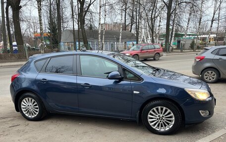Opel Astra J, 2011 год, 550 000 рублей, 4 фотография