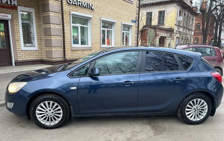 Opel Astra J, 2011 год, 550 000 рублей, 3 фотография
