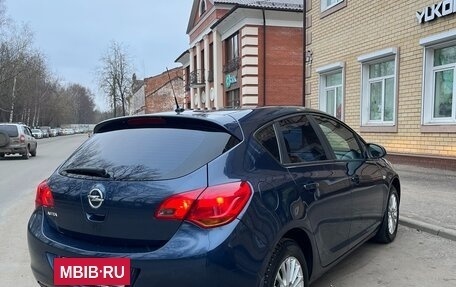 Opel Astra J, 2011 год, 550 000 рублей, 6 фотография