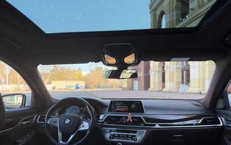 BMW 7 серия, 2016 год, 3 800 000 рублей, 4 фотография