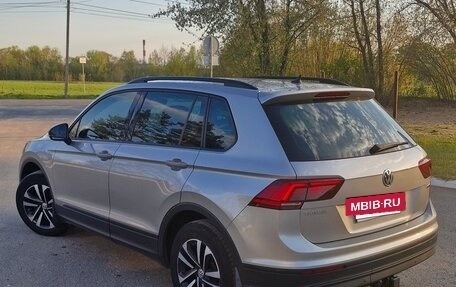 Volkswagen Tiguan II, 2019 год, 2 790 000 рублей, 6 фотография