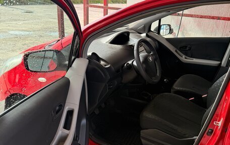 Toyota Yaris III рестайлинг, 2007 год, 389 999 рублей, 8 фотография