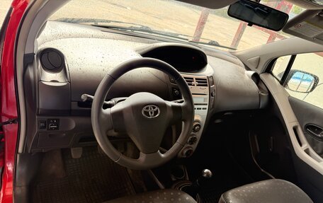 Toyota Yaris III рестайлинг, 2007 год, 389 999 рублей, 9 фотография