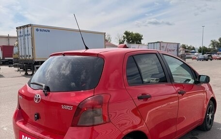 Toyota Yaris III рестайлинг, 2007 год, 389 999 рублей, 6 фотография