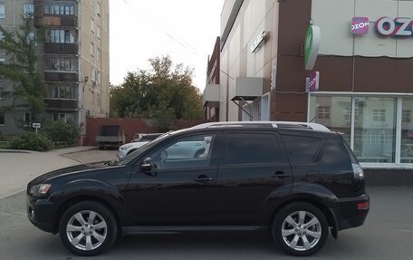 Mitsubishi Outlander III рестайлинг 3, 2010 год, 990 000 рублей, 3 фотография