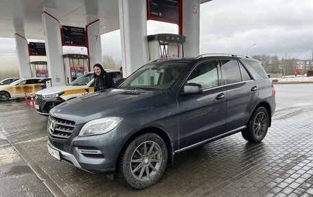 Mercedes-Benz M-Класс, 2015 год, 2 140 000 рублей, 10 фотография